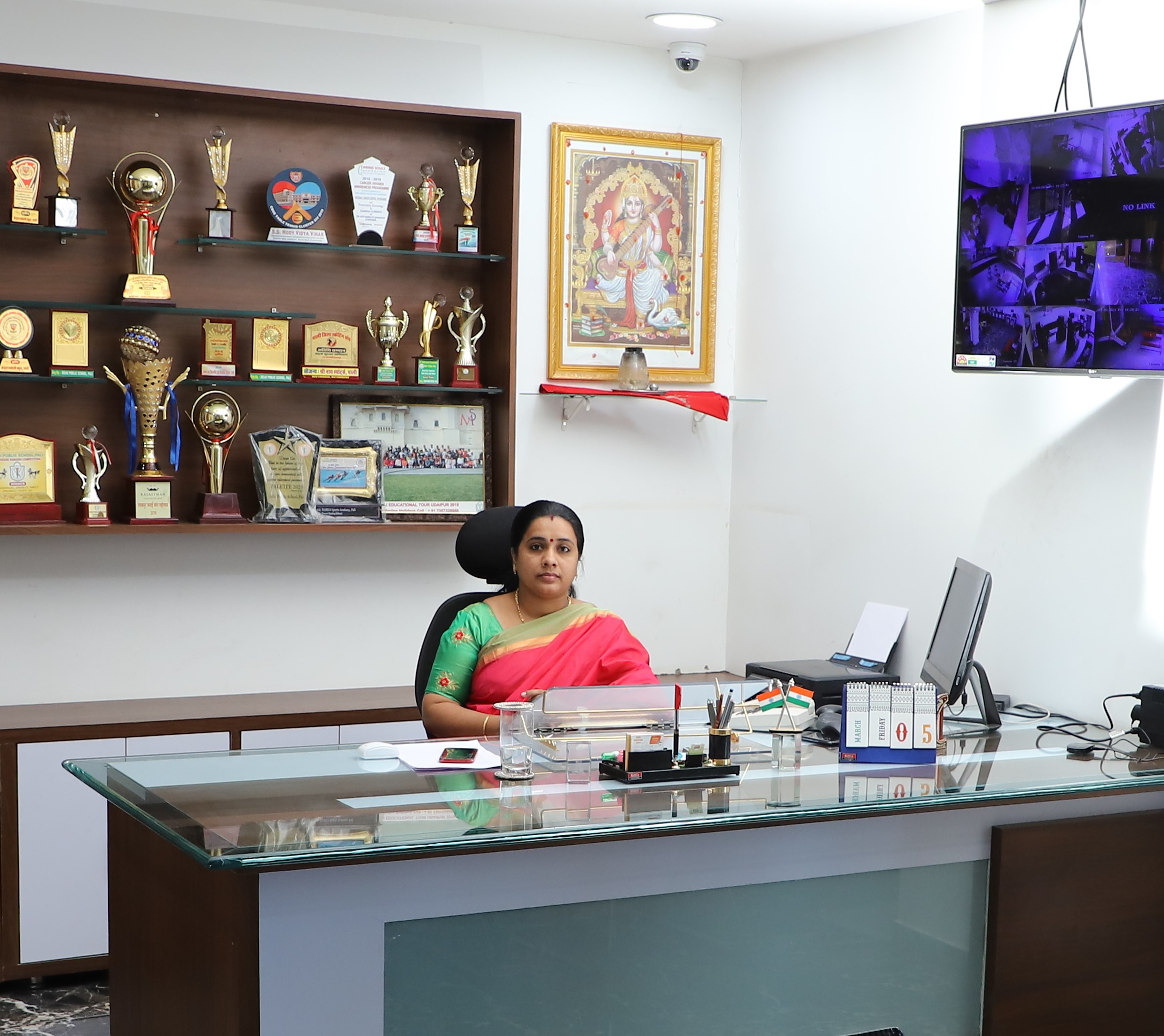 DIVYA KRISHNAN MPRINCIPAL